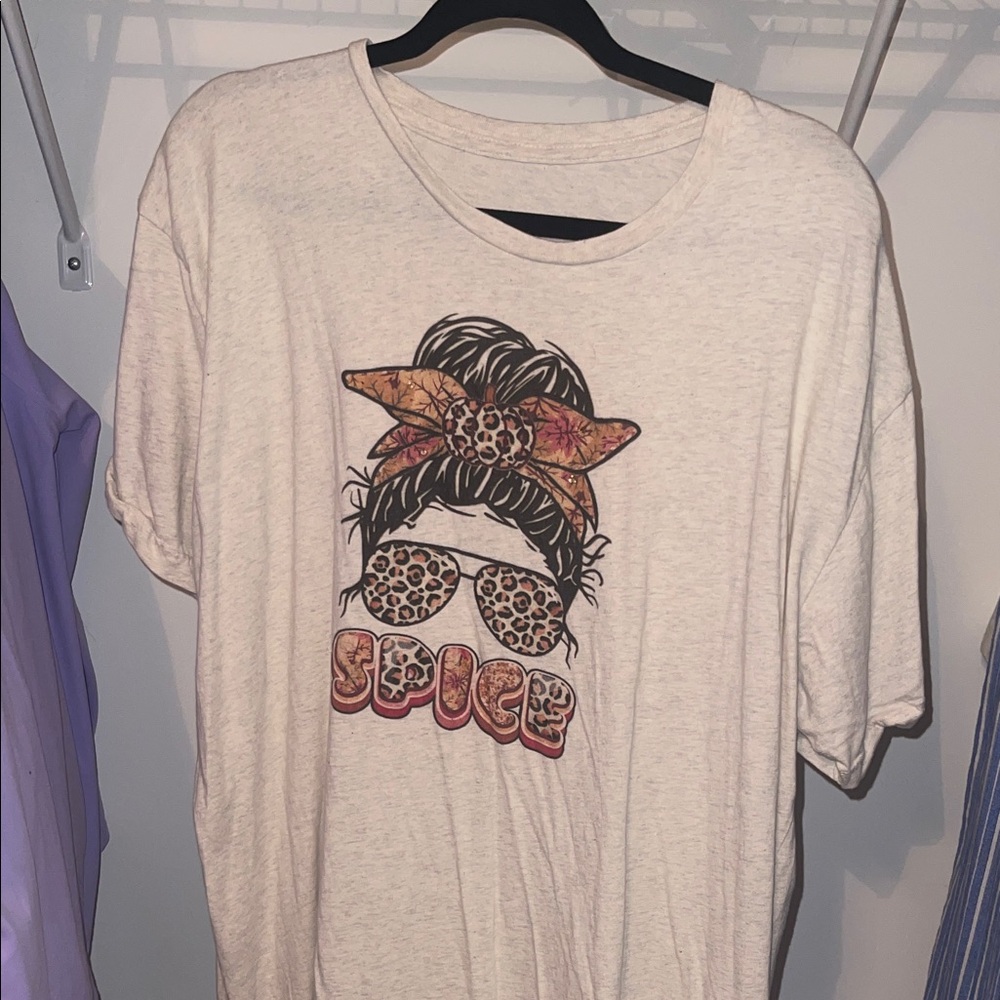 Graphic Tee with Leopard Print Design